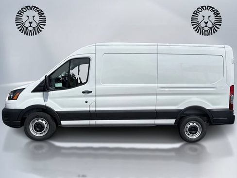 New 2026 Ford Transit 250 148 Medium Roof RWD image 10