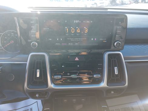 Used 2022 Kia Sorento S w/ Panoramic Sunroof Package image 24