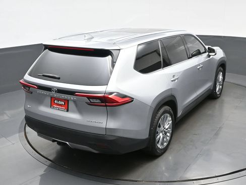 Used 2024 Toyota Grand Highlander AWD image 41