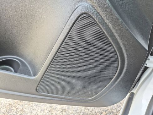 Used 2019 GMC Canyon SLE image 24