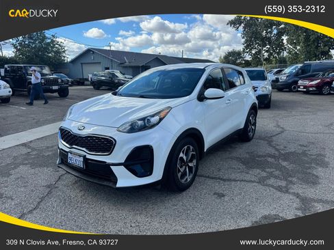 Used 2021 Kia Sportage LX image 1