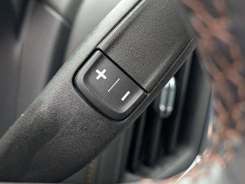 Used 2022 GMC Sierra 2500 AT4 w/ AT4 Preferred Package image 24