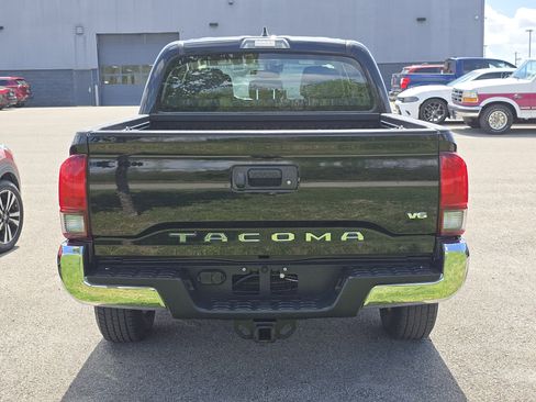 Used 2019 Toyota Tacoma SR5 image 5