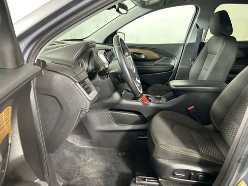 Used 2020 GMC Terrain SLE w/ Driver Convenience Package FWD image 12