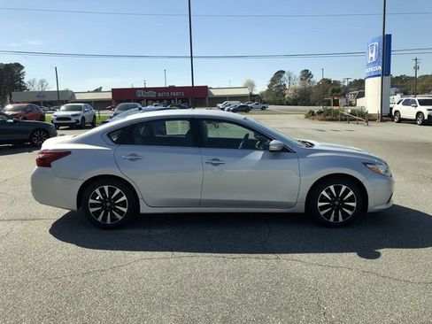 Used 2018 Nissan Altima 2.5 SL image 9