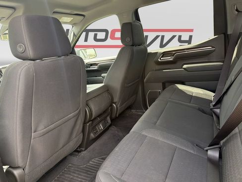 Used 2023 Chevrolet Silverado 1500 RST AWD/4WD image 16