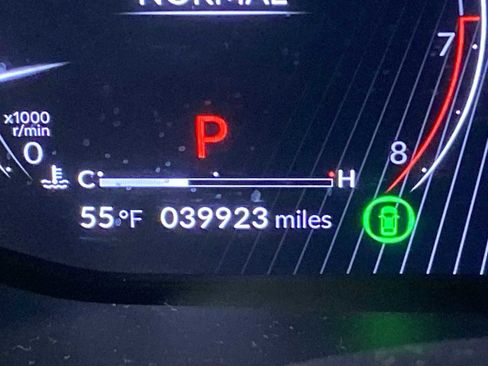 Used 2023 Acura MDX SH-AWD w/ Technology Package image 18