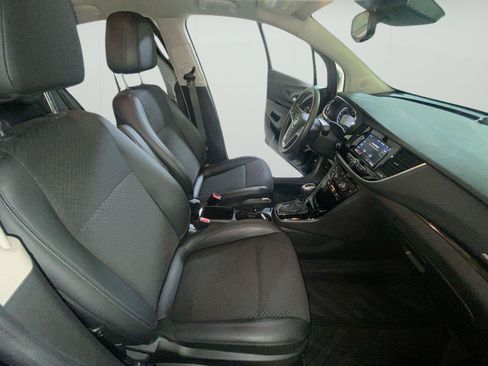 Used 2022 Buick Encore Preferred w/ Safety Package II AWD/4WD image 23
