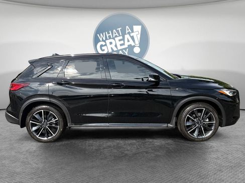Used 2023 INFINITI QX50 Sport FWD image 2