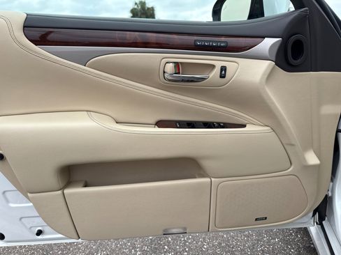 Used 2017 Lexus LS 460 image 20