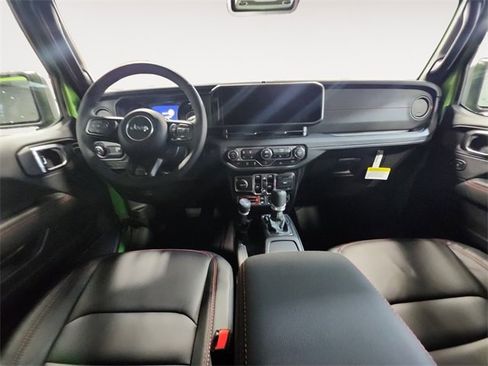New 2025 Jeep Gladiator Rubicon w/ Convenience Group image 10