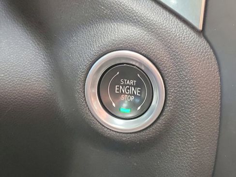 Used 2020 Chevrolet Silverado 1500 LT w/ All-Star Edition image 36