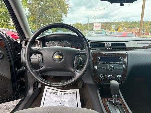 Used 2014 Chevrolet Impala Limited LS image 20