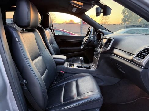 Used 2014 Jeep Grand Cherokee Limited w/ Trailer Tow Group IV image 18