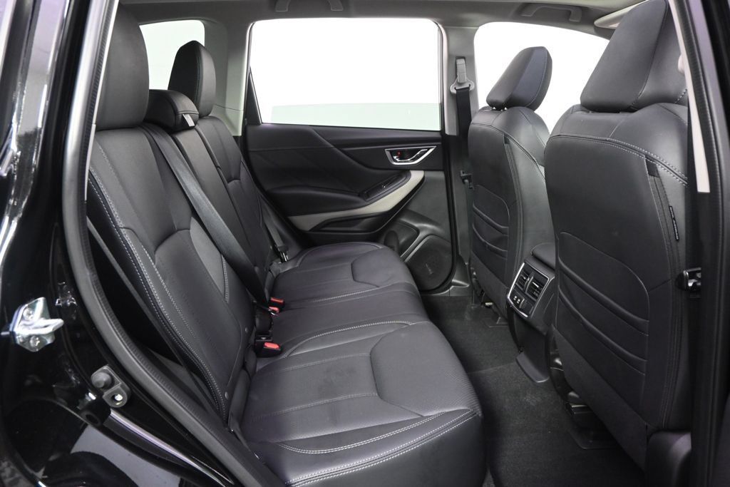 Used 2023 Subaru Forester Limited AWD/4WD image 18