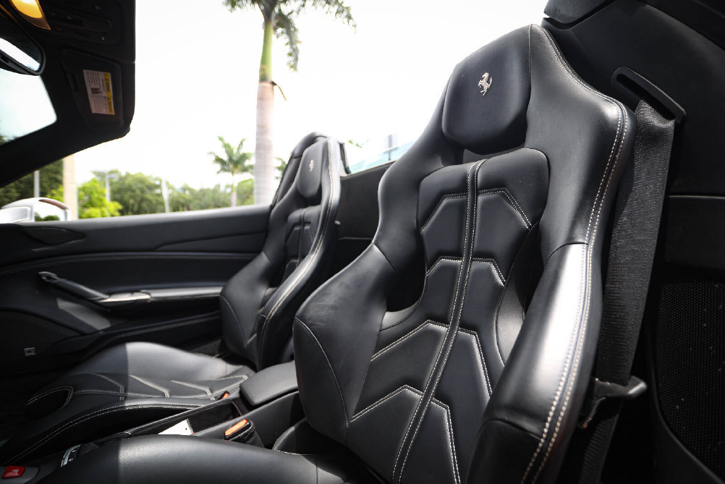 Used 2018 Ferrari 488 Spider RWD image 40