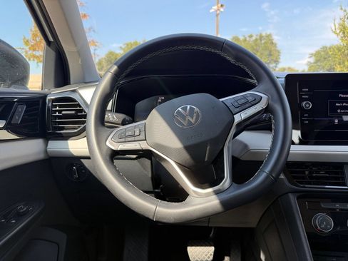 Used 2026 Volkswagen Taos S FWD image 23