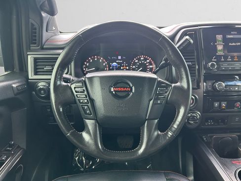 Used 2020 Nissan Titan PRO-4X w/ Pro-4x Convenience Package AWD/4WD image 14