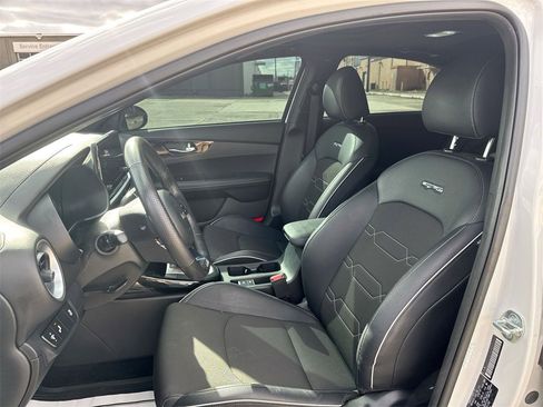 Used 2024 Kia Forte GT-Line w/ GT-Line Premium Package image 13