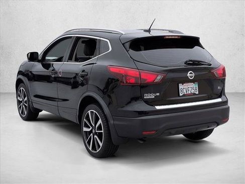 Used 2017 Nissan Rogue Sport SL FWD image 8