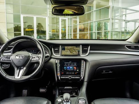 Used 2020 INFINITI QX50 Sensory w/ Proactive Package AWD/4WD image 4