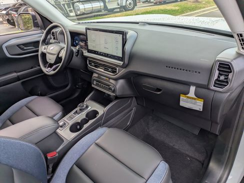 New 2025 Ford Bronco Sport Outer Banks image 36