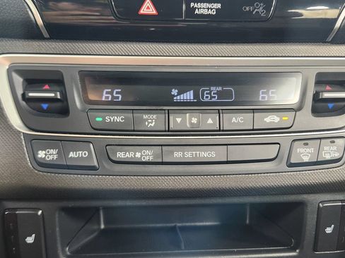 Used 2024 Honda Passport TrailSport image 28