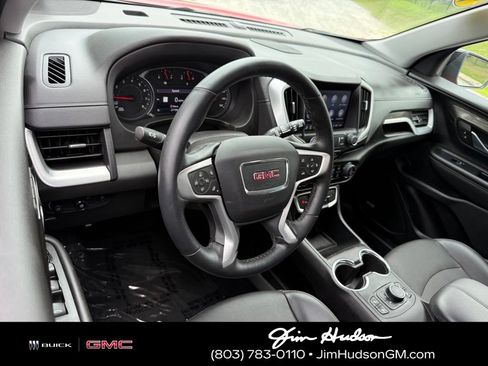 Used 2023 GMC Terrain SLT w/ Infotainment Package II FWD image 4