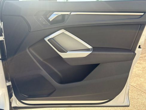 Used 2021 Audi Q3 2.0T Premium w/ Convenience Package image 25