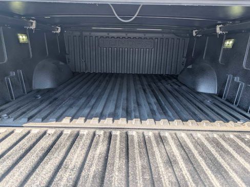 Used 2025 Toyota Tundra Platinum AWD/4WD image 7