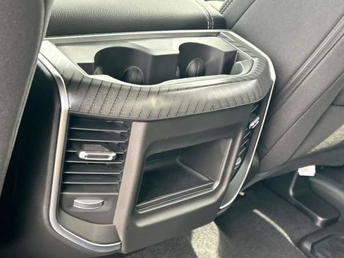 New 2027 RAM 1500 Express AWD/4WD image 16