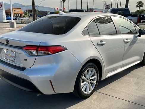 Used 2025 Toyota Corolla LE w/ LE Premium Package image 24