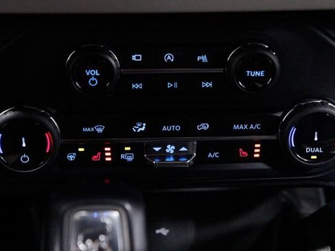 Used 2022 Ford Bronco Wildtrak image 28