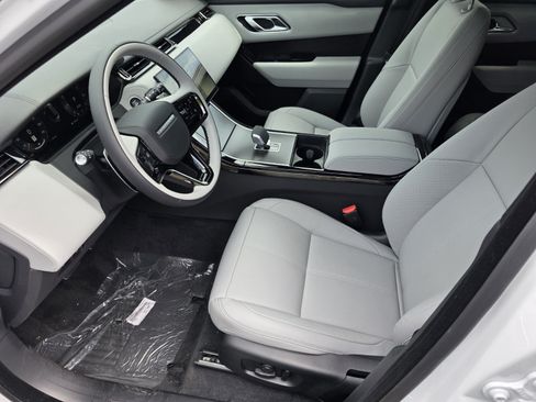 Used 2026 Land Rover Range Rover Velar Belgravia AWD/4WD image 10