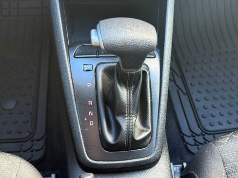 Used 2022 Kia Rio LX image 18