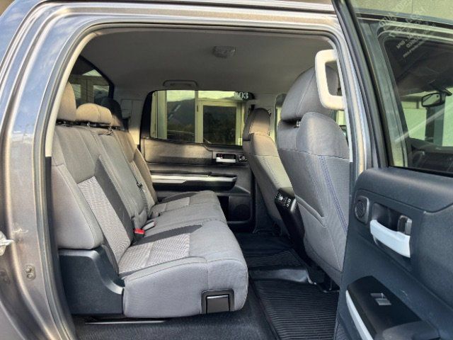 Used 2015 Toyota Tundra SR5 w/ SR5 Upgrade Package RWD image 13