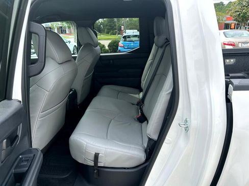 Used 2025 Toyota Tacoma SR5 image 27