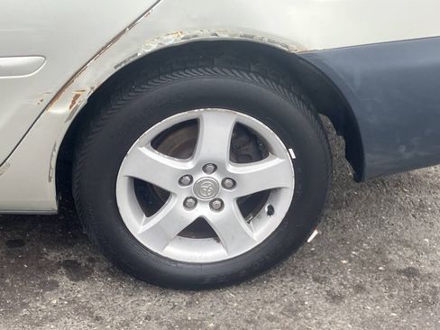 Used 2003 Toyota Camry SE FWD image 15
