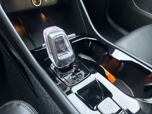 Used 2023 Volvo XC40 B5 Plus w/ Protection Package Premier image 50