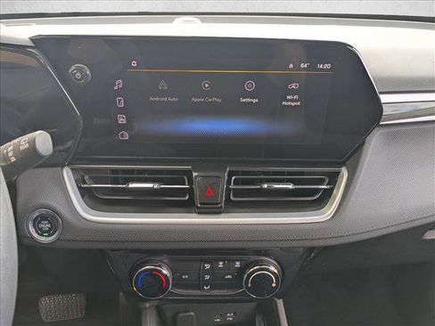 Used 2025 Chevrolet TrailBlazer LT image 14