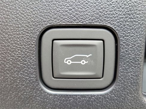 New 2026 Chevrolet Equinox EV RS image 11