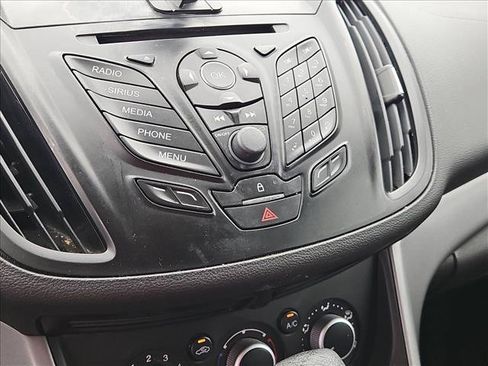 Used 2016 Ford Escape SE FWD image 14