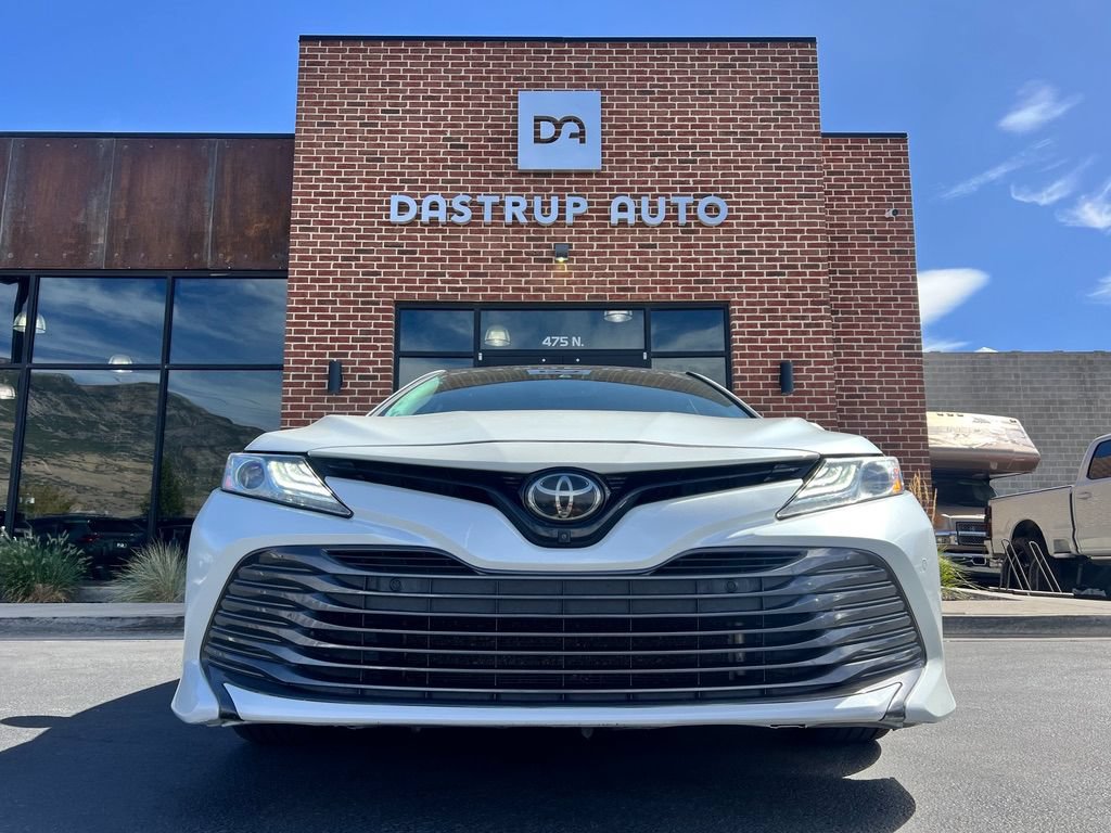 Used 2019 Toyota Camry XLE w/ Driver Assist Package FWD image 2