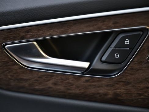 New 2026 Audi Q8 Premium image 15