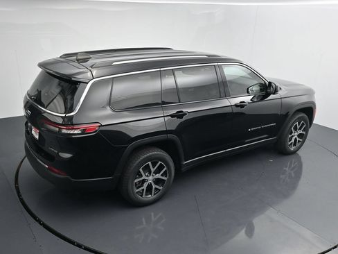 Used 2023 Jeep Grand Cherokee L Limited AWD/4WD image 30