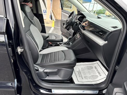 Used 2022 Volkswagen Taos SEL image 27