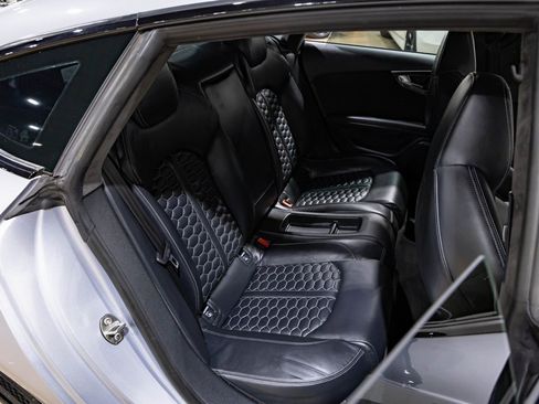 Used 2017 Audi RS 7 Prestige w/ Carbon-Optic Package image 31