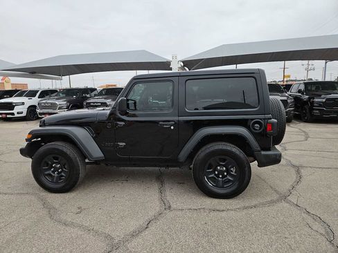 Used 2021 Jeep Wrangler Sport image 5