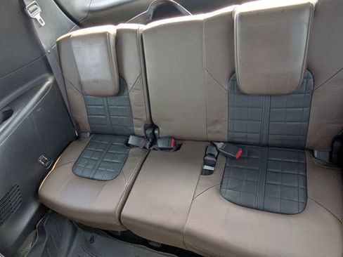 Used 2019 Nissan Armada Platinum w/ Captain's Chairs Package image 11