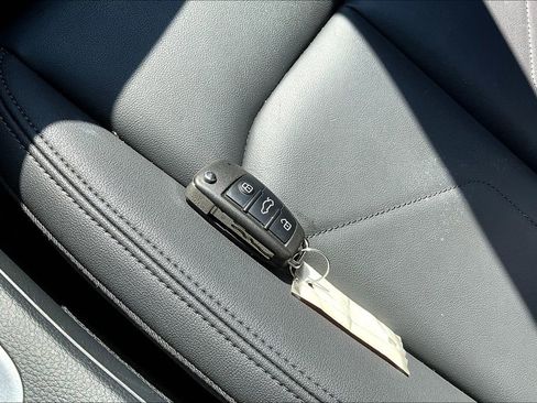 Used 2025 Audi Q3 2.0T Premium Plus w/ Premium Plus Package image 33